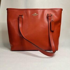 Coach Zip Top Tote Crossgrain Leather Pre-Loved